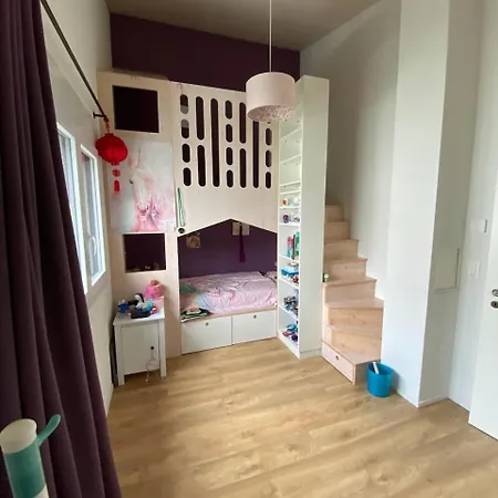 Large House With Generous Garden *